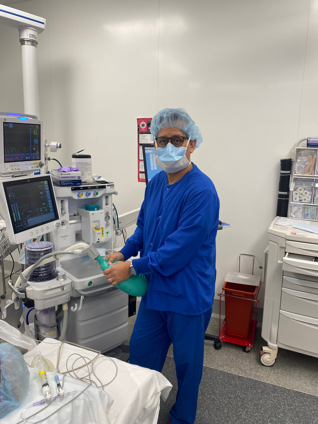 What Do CRNAs and Anesthesia Assistants Do In The Operating Room?